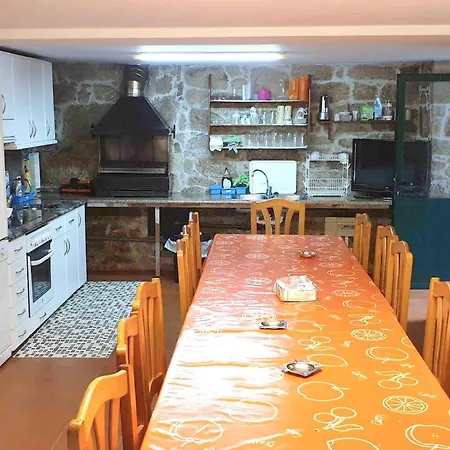 7 Bedrooms Chalet With Private Pool Terrace And Wifi At A Coruna Chalet Santiago de Compostela